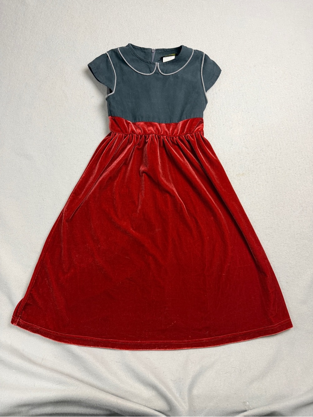 Vintage Cindy Couture Girls Red Velvet Dress Grey Peter Pan Collar Size 4